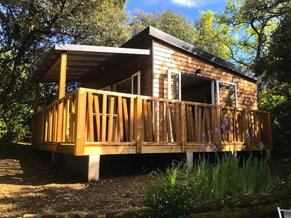 Flower Camping Le Martinet Rouge 3 étoiles★★★