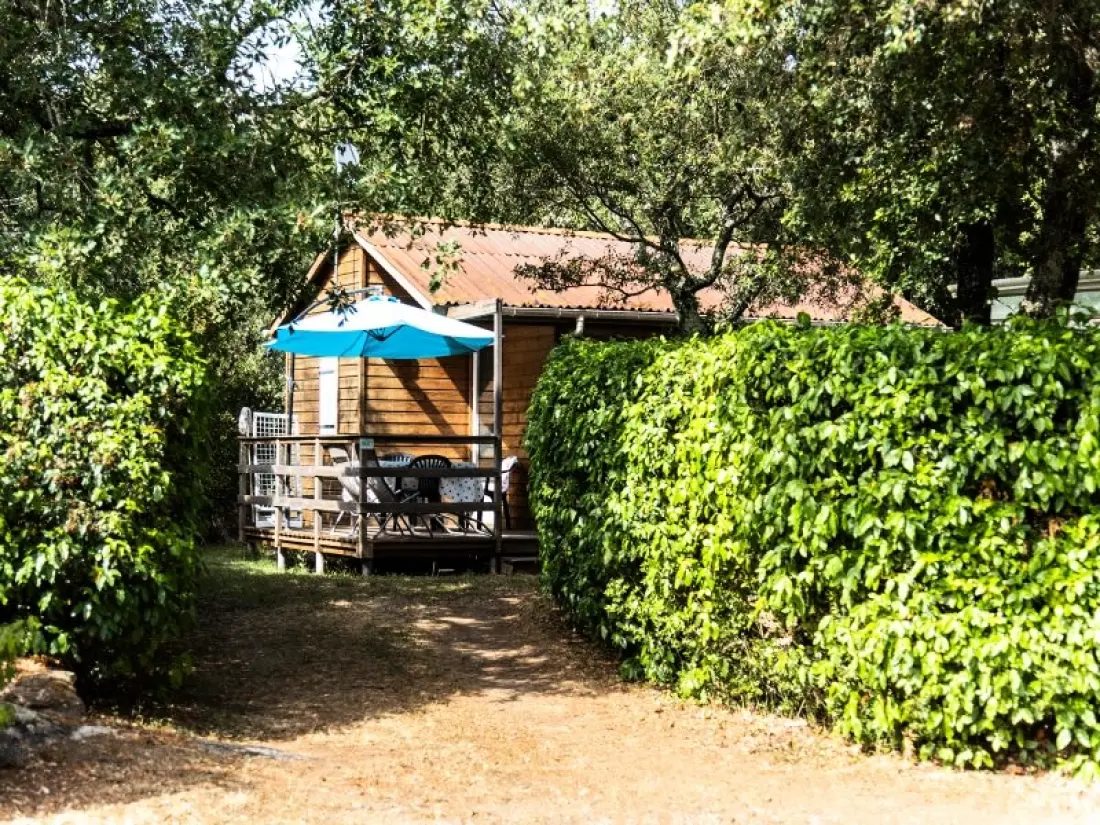Flower Camping Le Martinet Rouge 3 étoiles★★★