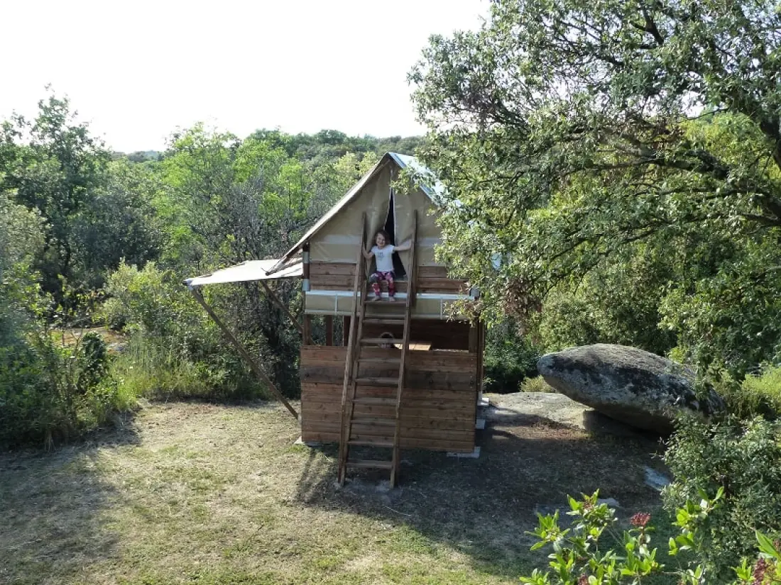 Flower Camping Le Martinet Rouge 3 étoiles★★★