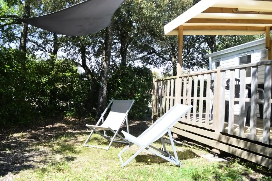 Flower Camping Le Martinet Rouge 3 étoiles★★★