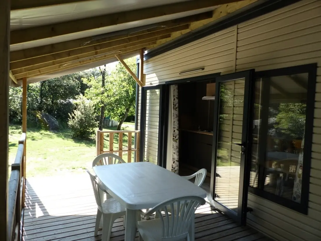 Flower Camping Le Martinet Rouge 3 étoiles★★★