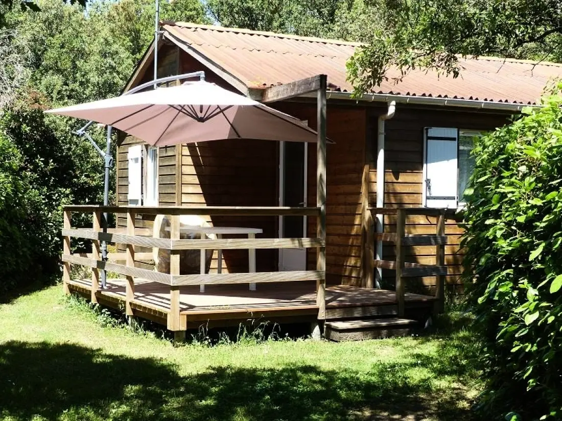 Flower Camping Le Martinet Rouge 3 étoiles★★★