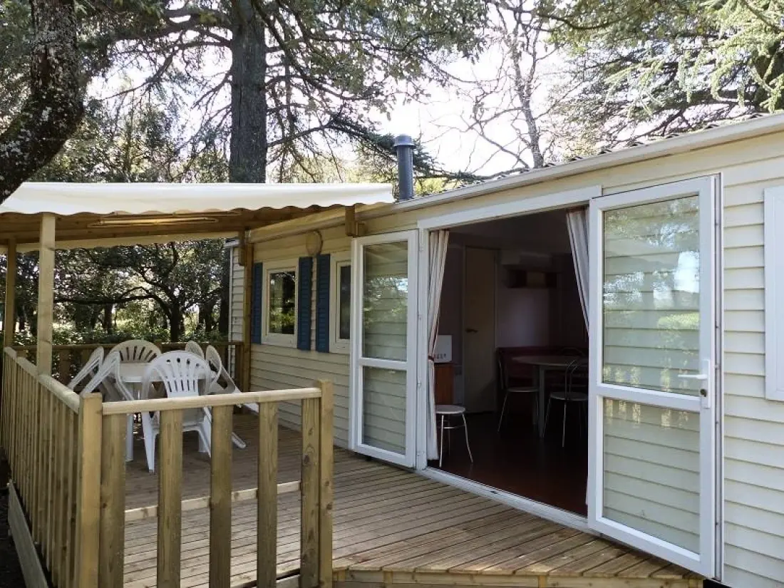 Flower Camping Le Martinet Rouge 3 étoiles★★★