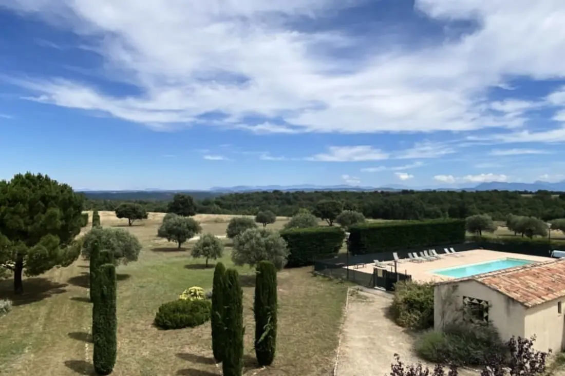 04b6 : Beau Studio Dans Un Mas Provençal - Piscine