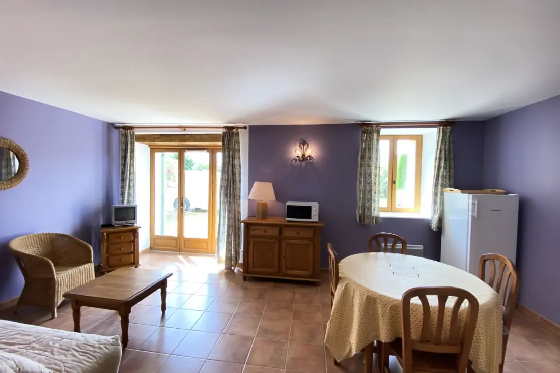 04b6 : Beau Studio Dans Un Mas Provençal - Piscine