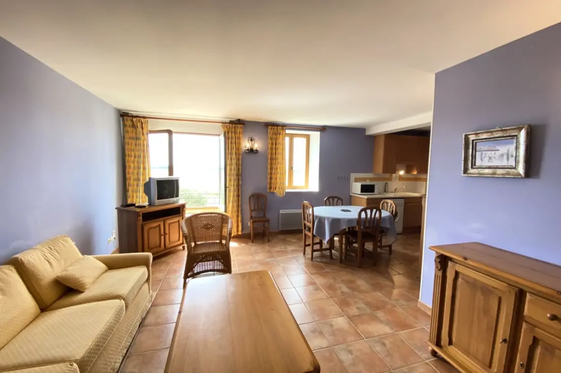 04b7 : Beau T3 Au Coeur Des Lavandes - Piscine
