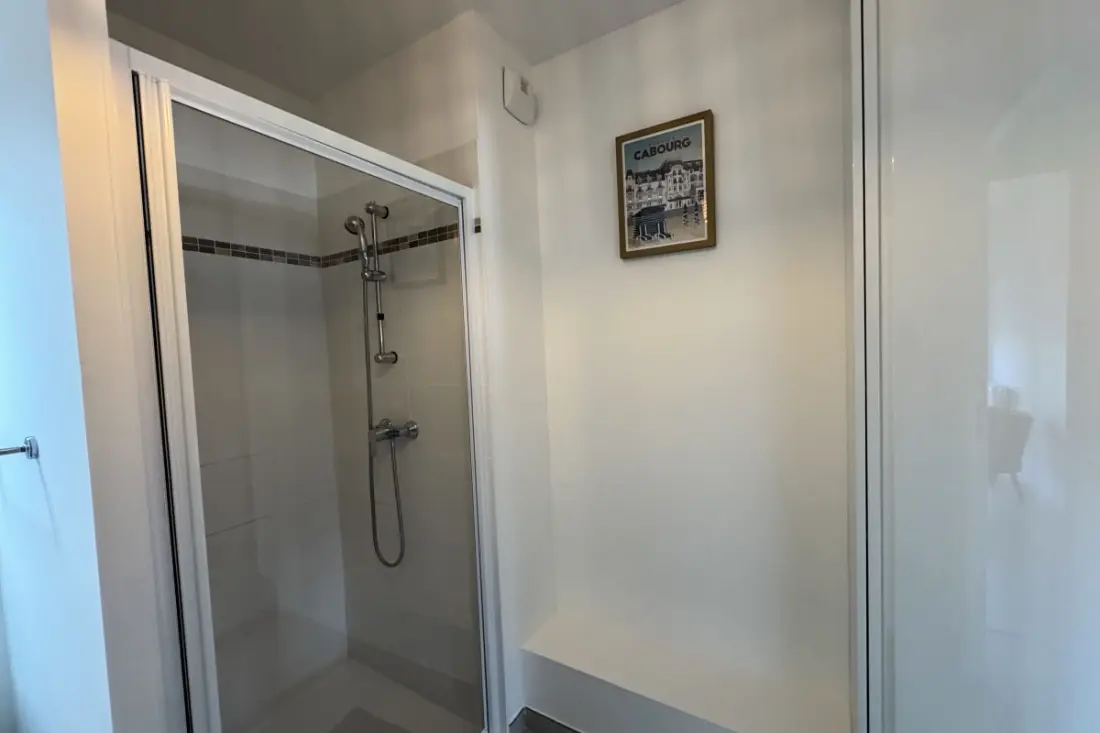Appartement 2 Chambres Avec Balcon, Proche Mer