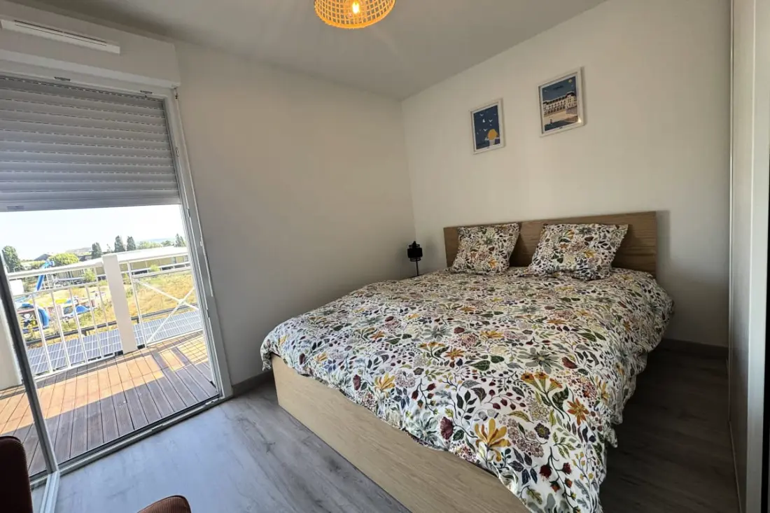 Appartement 2 Chambres Avec Balcon, Proche Mer