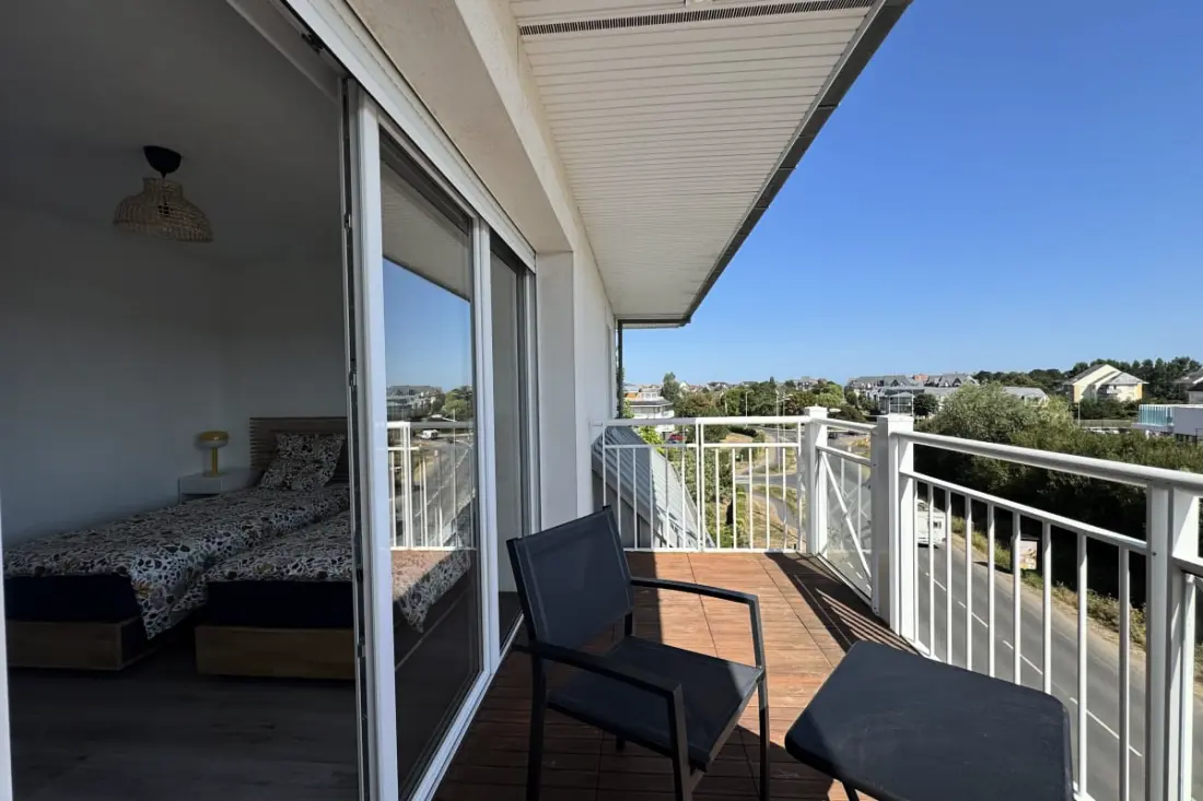 Appartement 2 Chambres Avec Balcon, Proche Mer