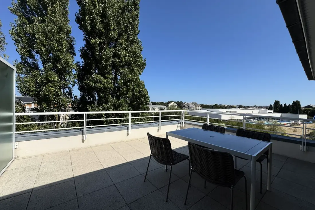 Appartement 2 Chambres Avec Balcon, Proche Mer