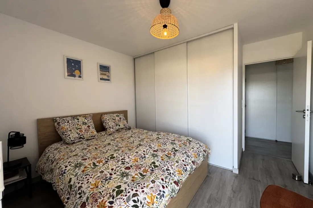 Appartement 2 Chambres Avec Balcon, Proche Mer