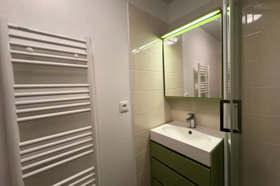 Appartement Rénové &amp; Lumineux - Accès Direct Mer