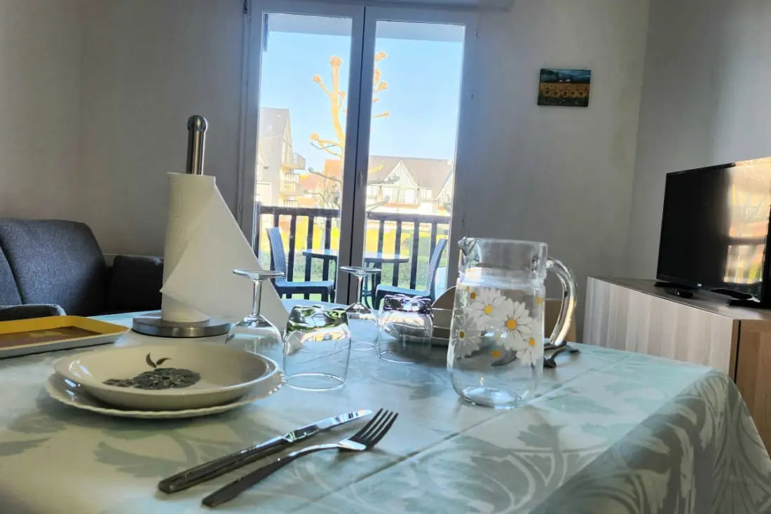 Beau T2 Avec Balcon - Proche Plage