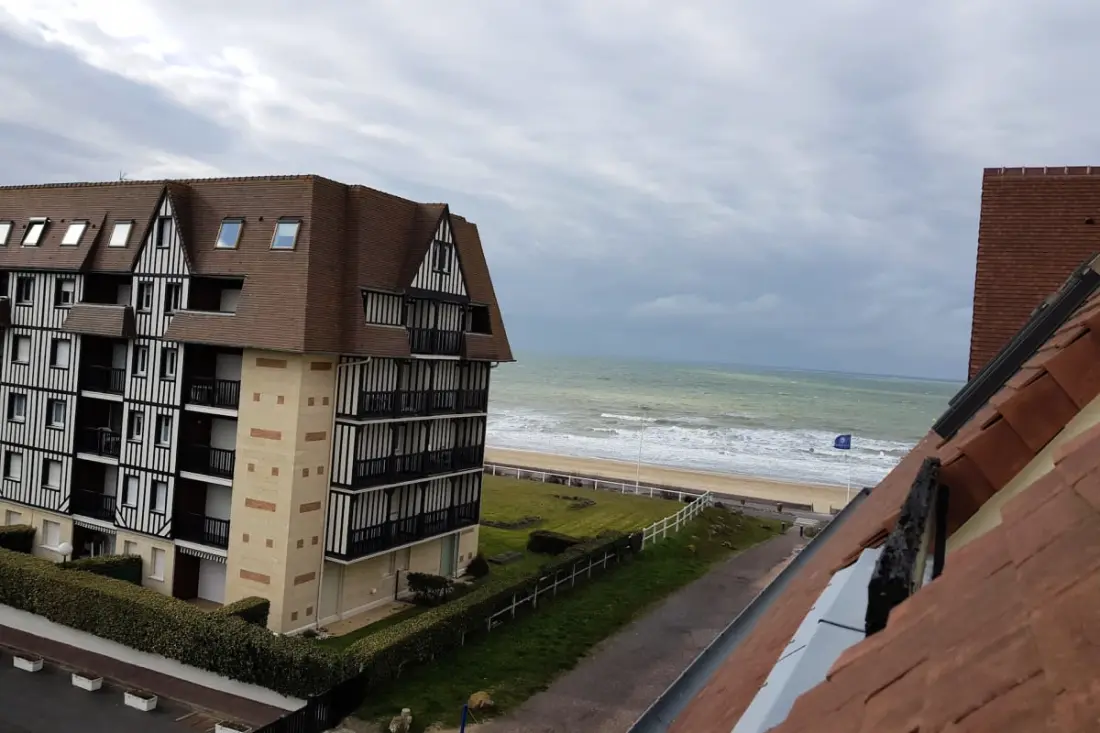 Appartement équipé Au Bord De La Plage De Cabourg