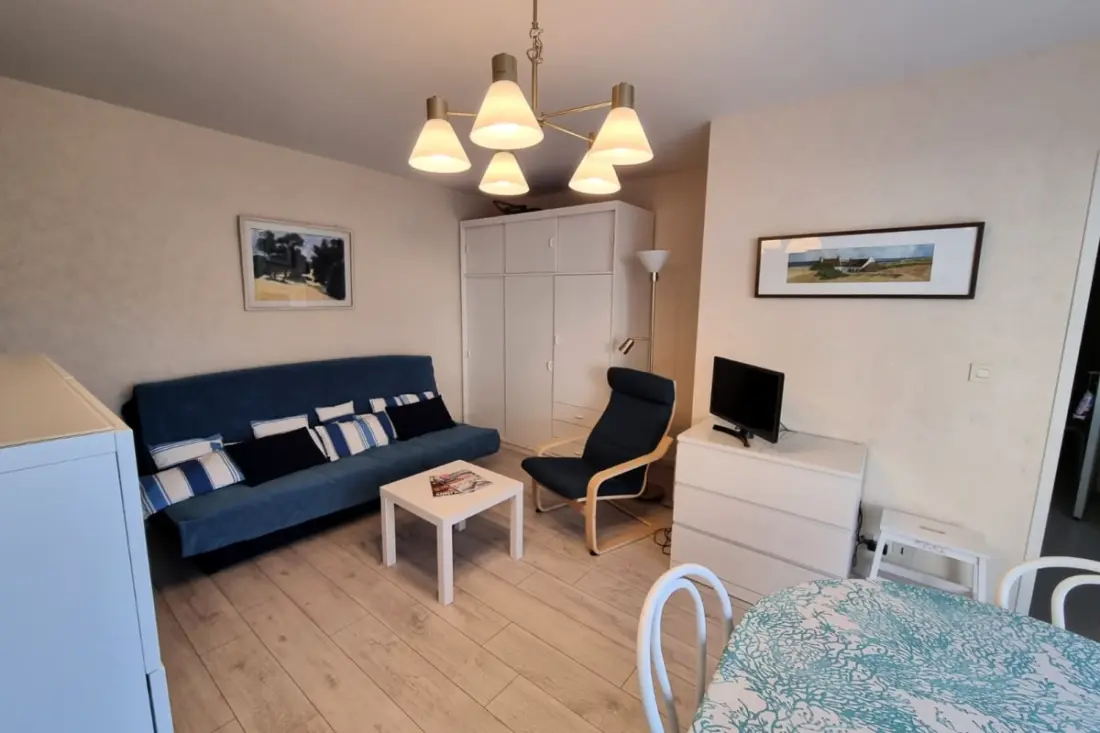 Très Bel Appartement Avec Balcon à Cabourg