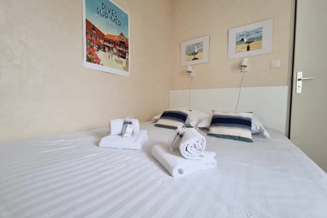 Très Bel Appartement Avec Balcon à Cabourg