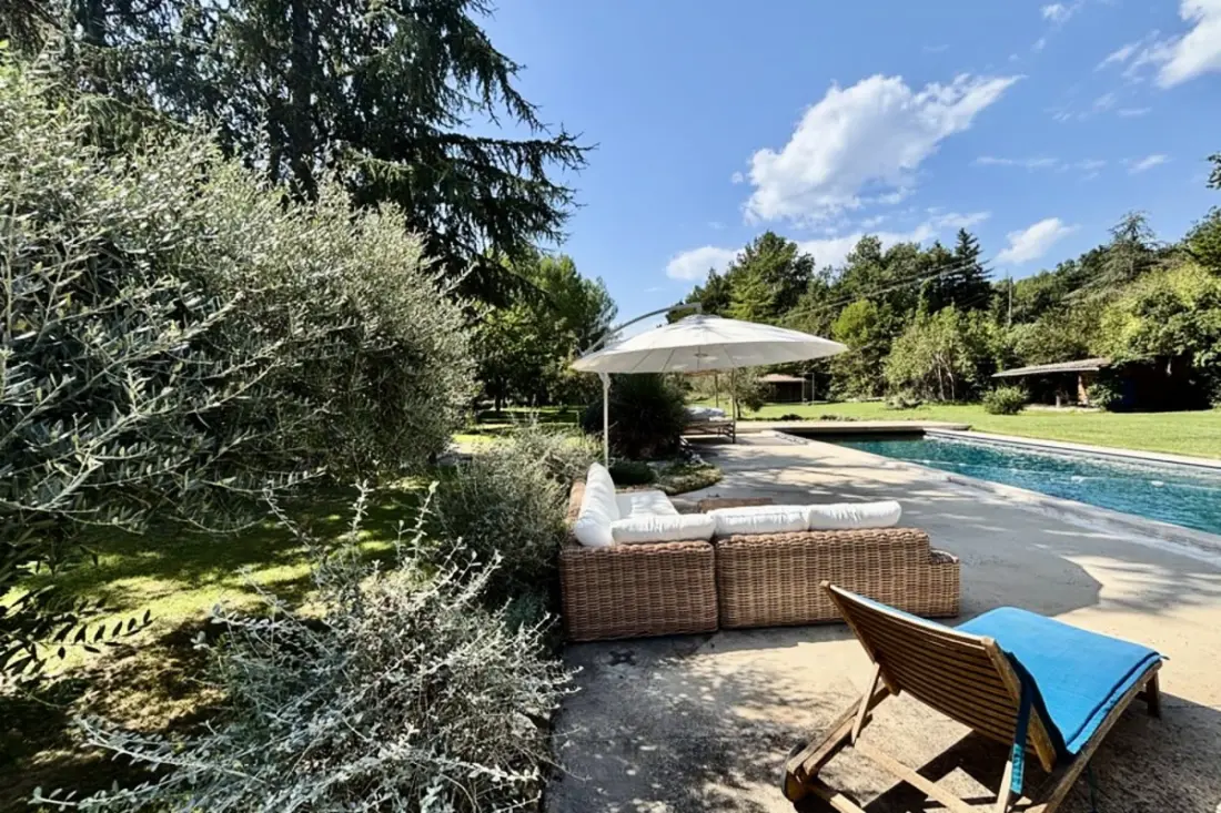 "la Bastide Des Oliviers" Maison De Charme Avec Piscine (nouveau)
