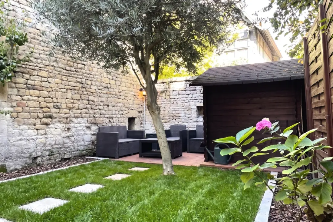 🌲 Le Jardin - Place St Sauveur - Centre Historique