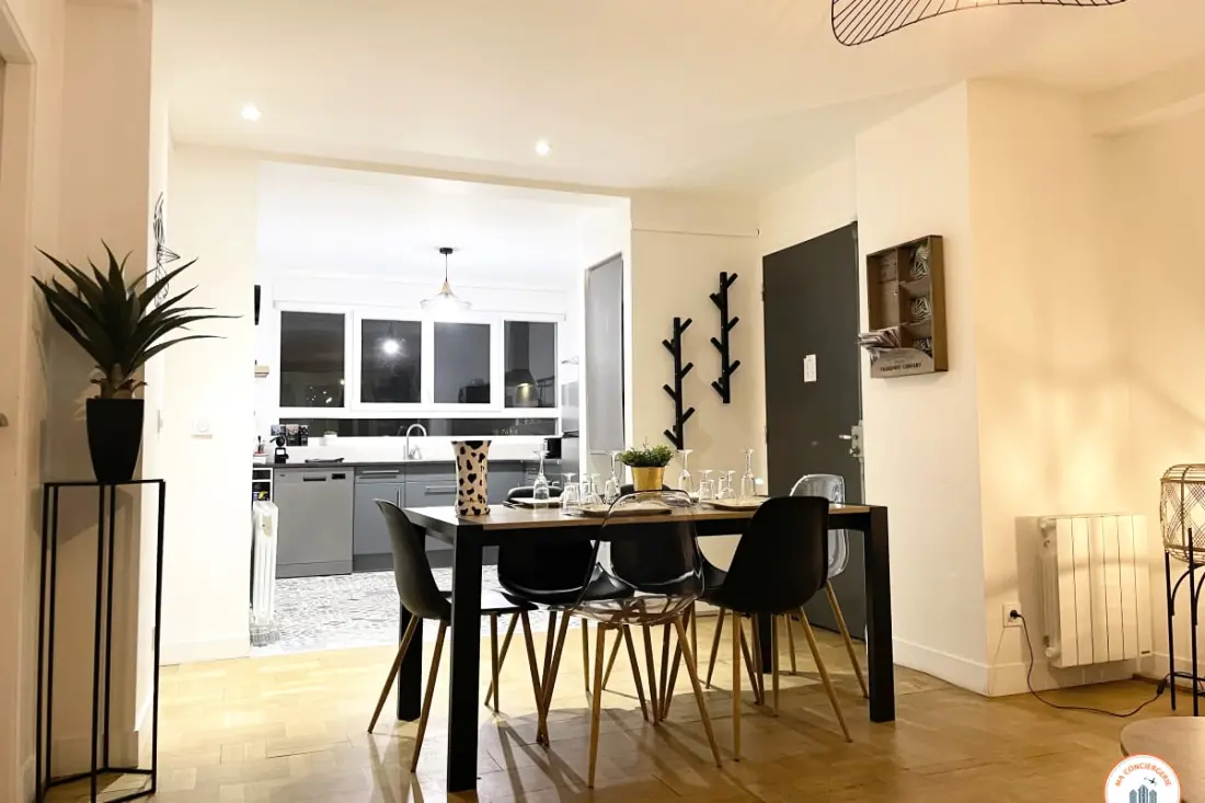 🎑 La Loggia - Vue Centre Ville, Proche Château