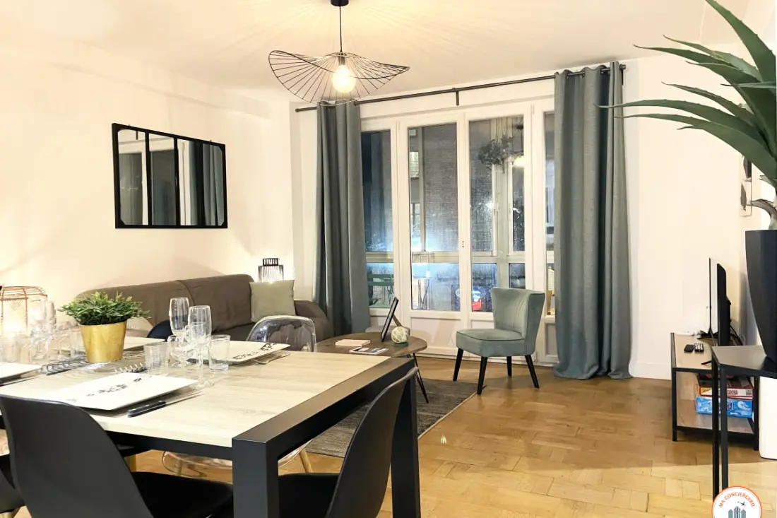 🎑 La Loggia - Vue Centre Ville, Proche Château