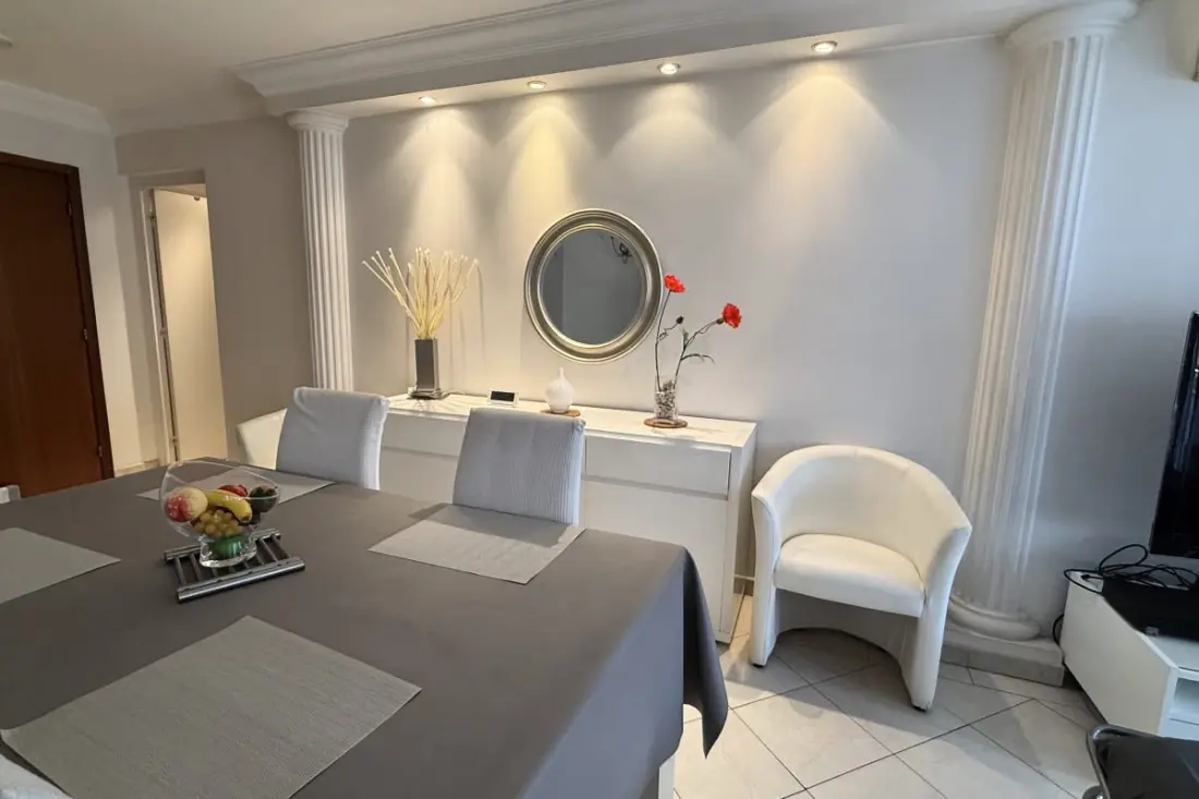 Appartement Avec Terrasse à 100m De La Plage