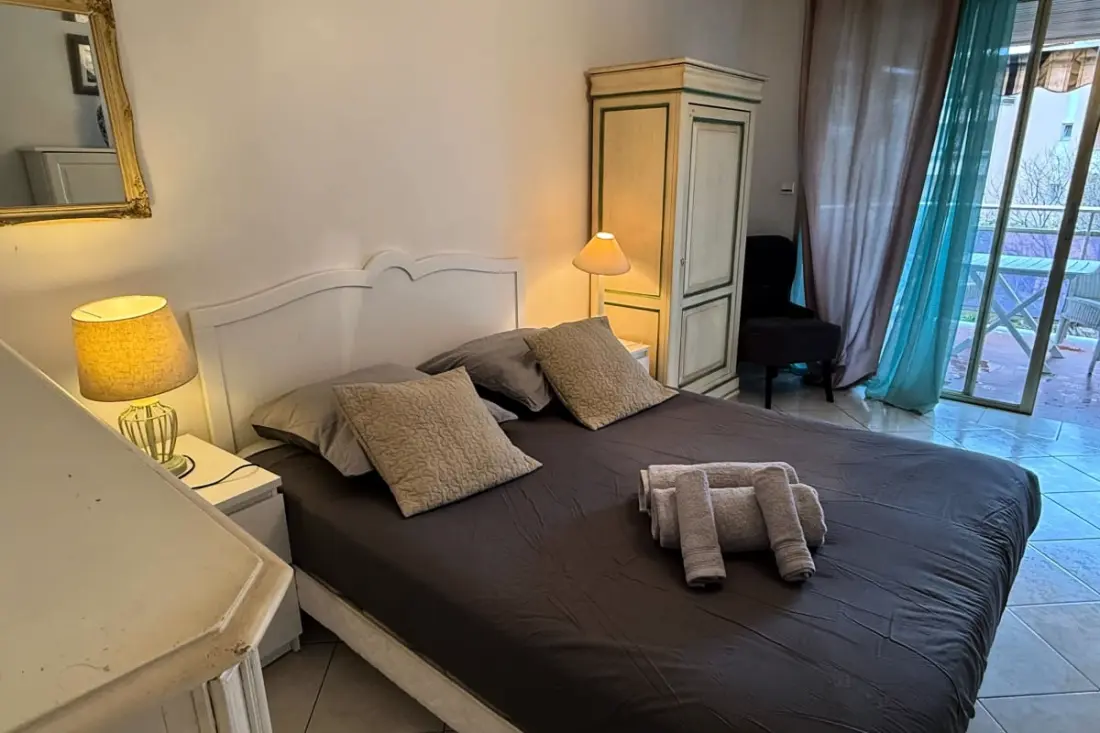 Appartement Avec Terrasse à 100m De La Plage
