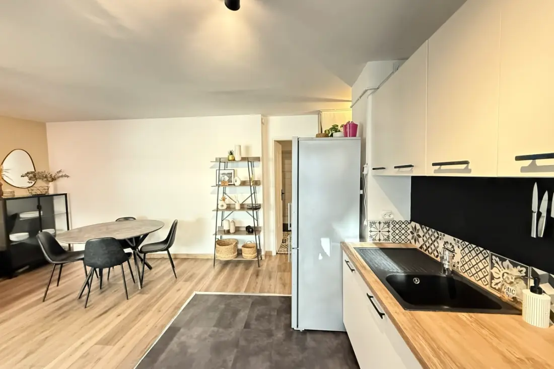 Appartement Moderne Avec Terrasse - Situation Idéale