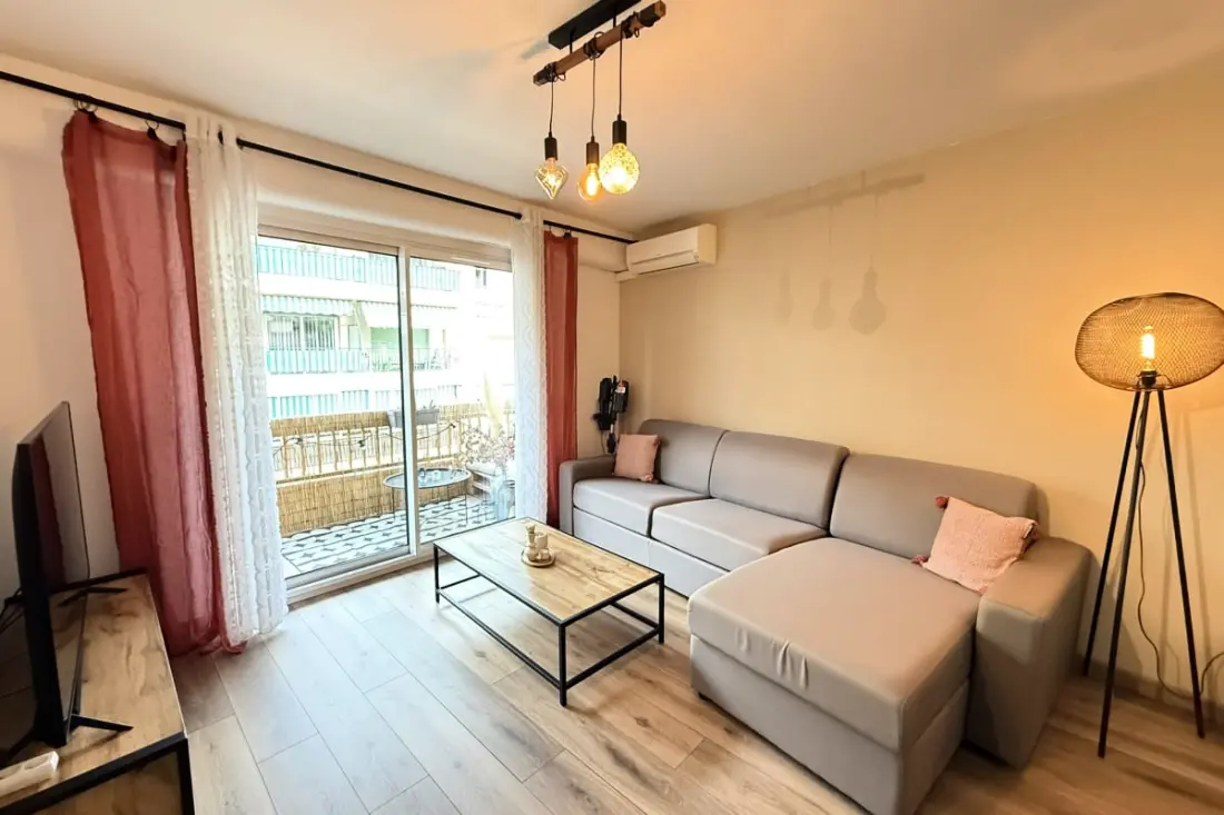 Appartement Moderne Avec Terrasse - Situation Idéale