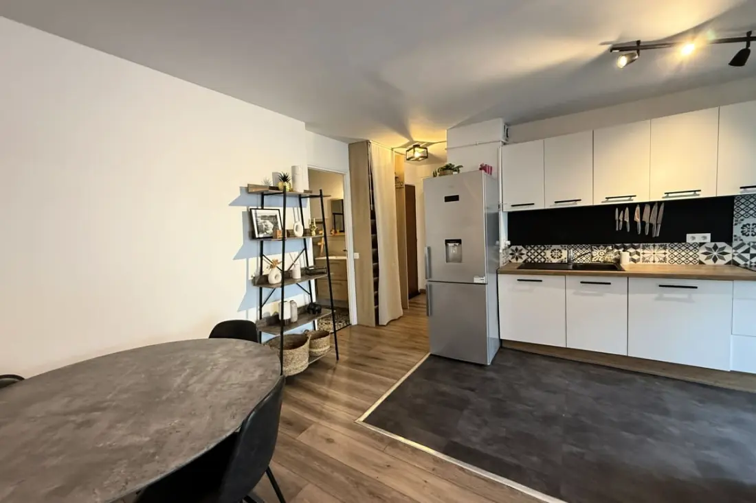 Appartement Moderne Avec Terrasse - Situation Idéale