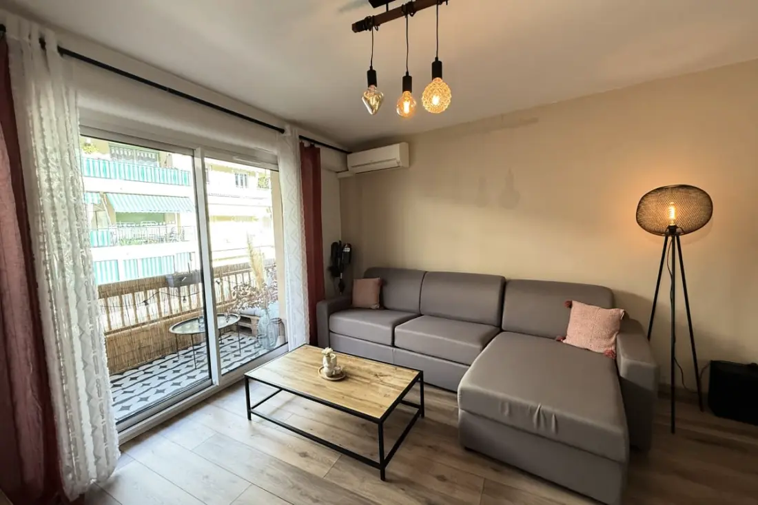 Appartement Moderne Avec Terrasse - Situation Idéale