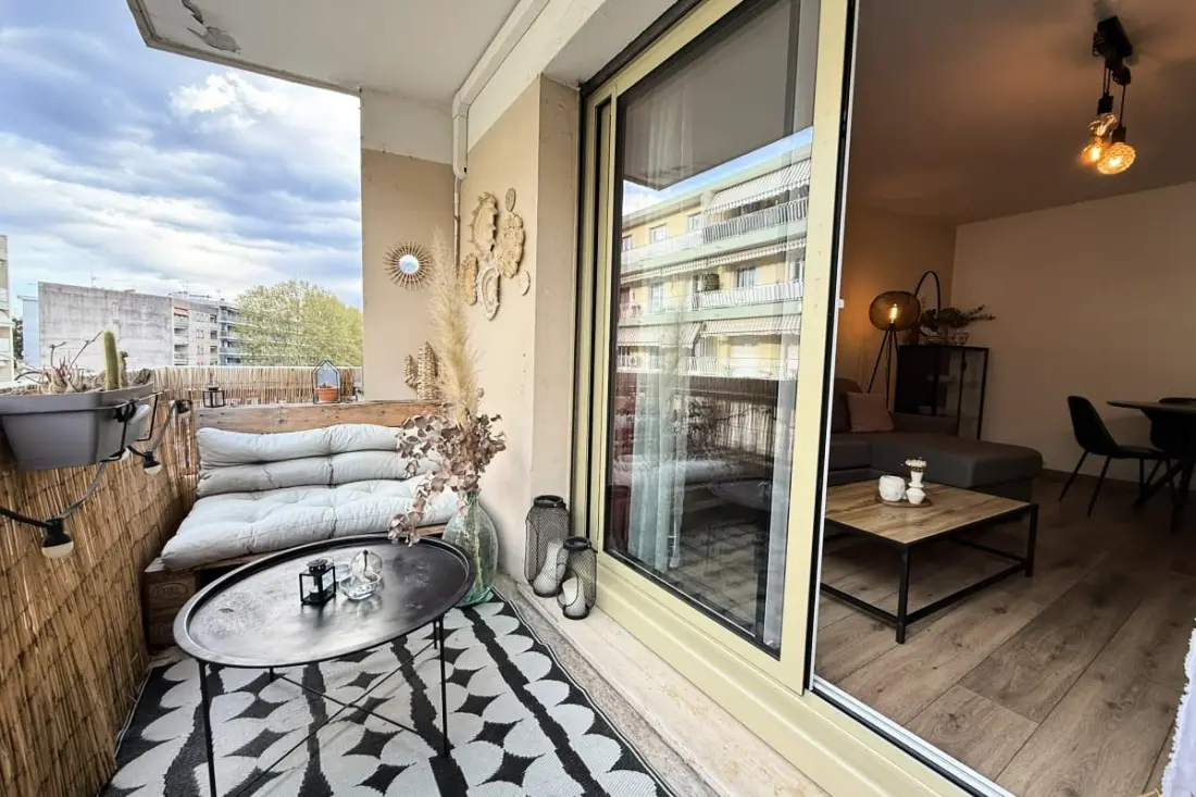 Appartement Moderne Avec Terrasse - Situation Idéale