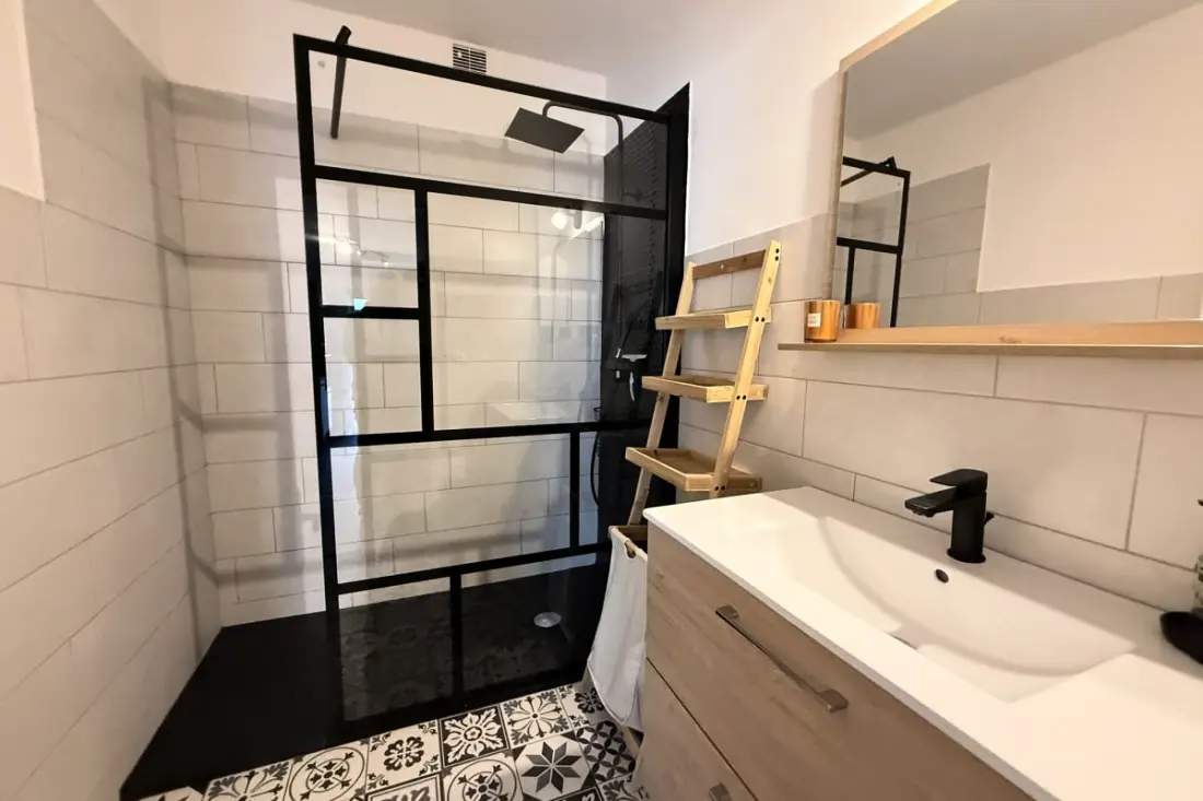 Appartement Moderne Avec Terrasse - Situation Idéale