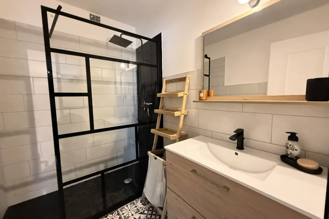 Appartement Moderne Avec Terrasse - Situation Idéale
