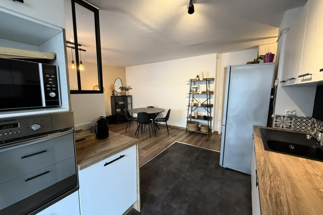 Appartement Moderne Avec Terrasse - Situation Idéale