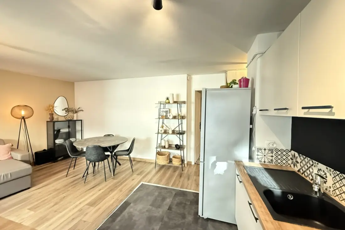 Appartement Moderne Avec Terrasse - Situation Idéale