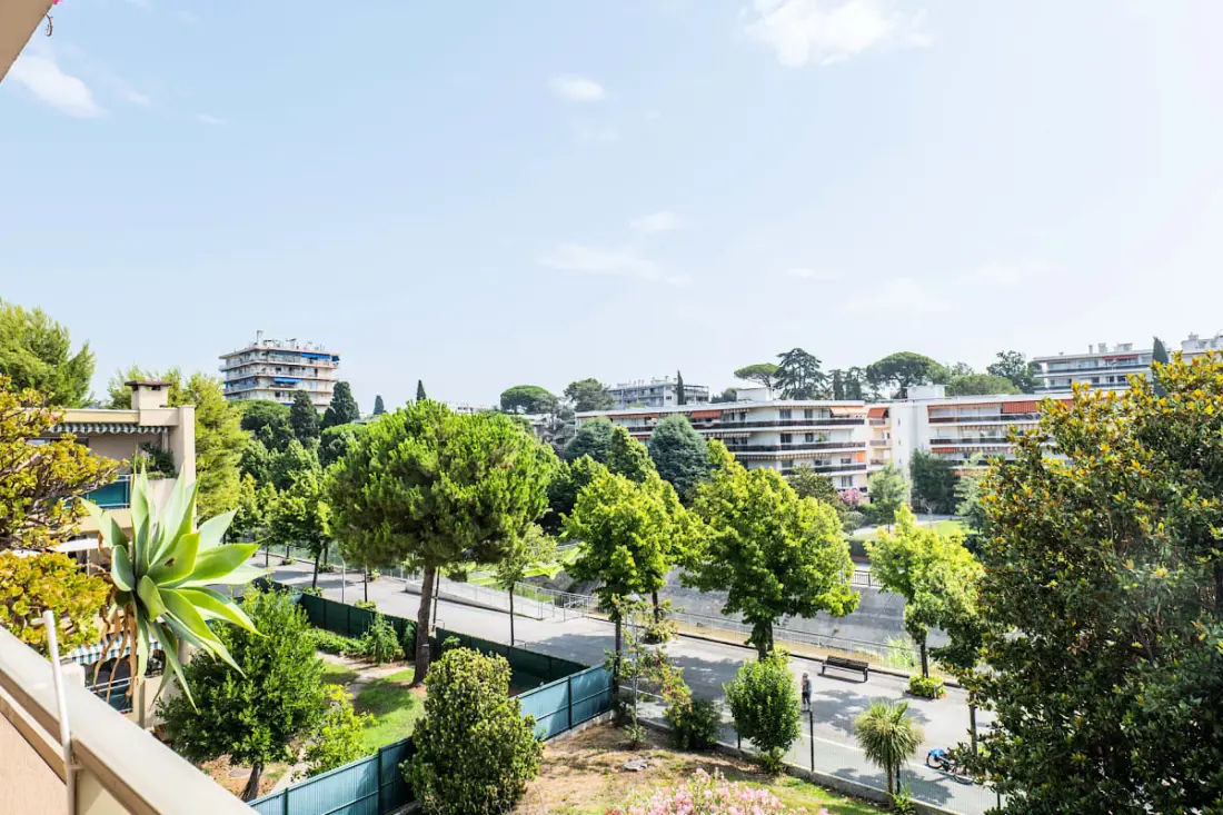 Appartement Avec Piscine Proche De La Mer