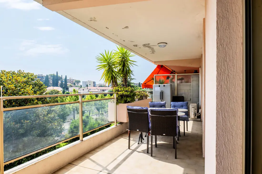 Appartement Avec Piscine Proche De La Mer