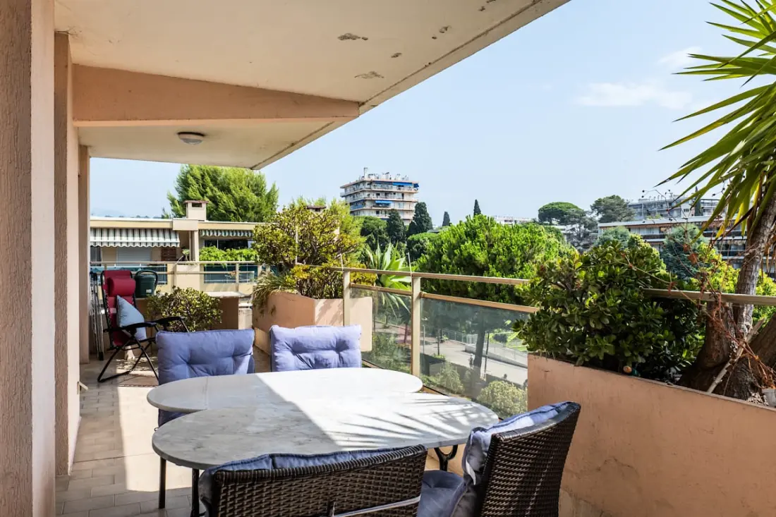 Appartement Avec Piscine Proche De La Mer