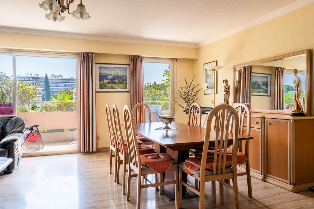 Appartement Avec Piscine Proche De La Mer