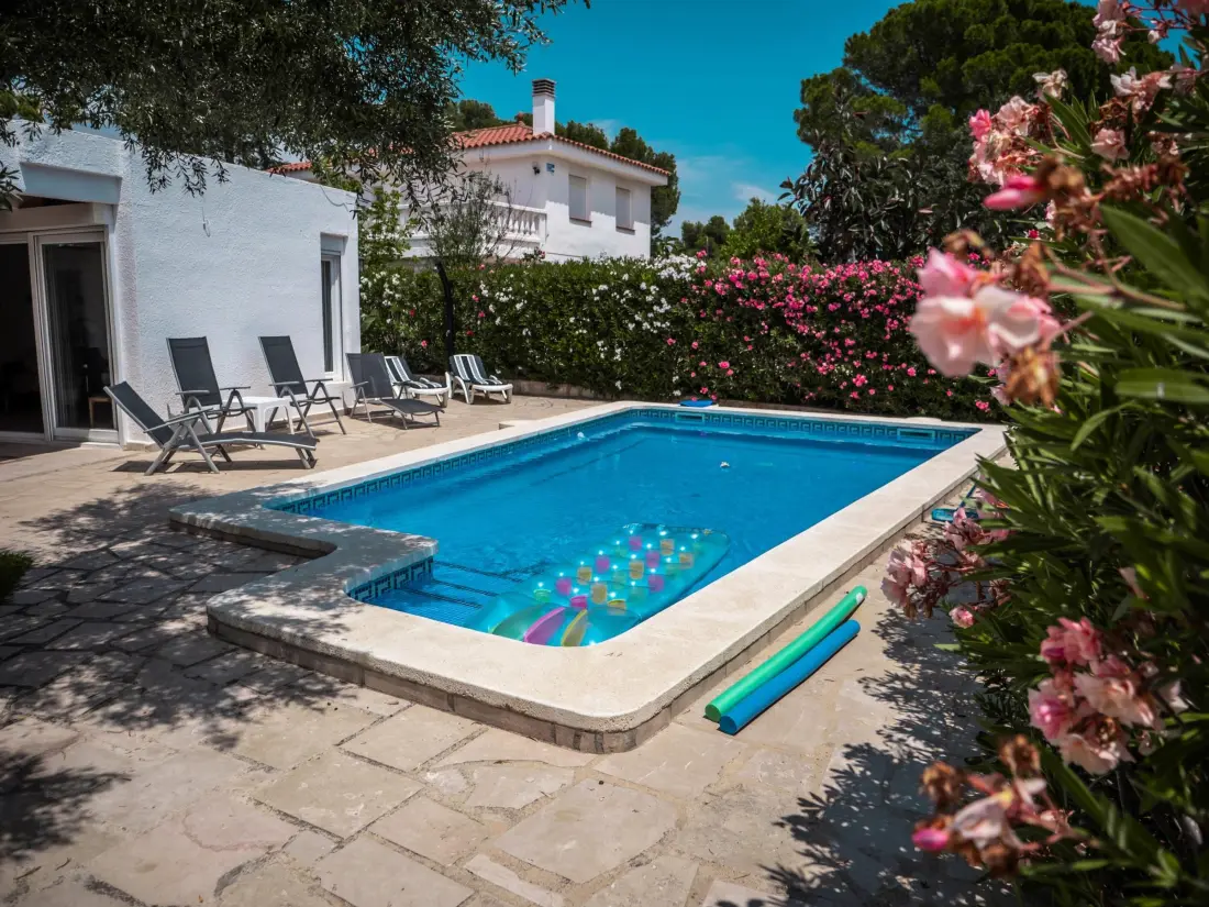 Maison de Vacances Calafat 4