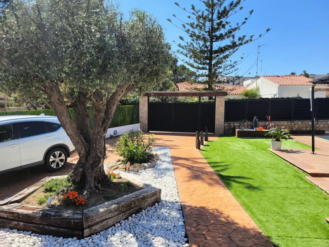 Maison de Vacances Calafat 5
