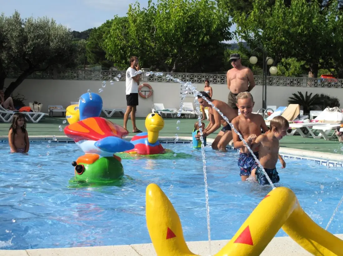 Camping Roca Grossa by Oravia Travel 3 étoiles★★★