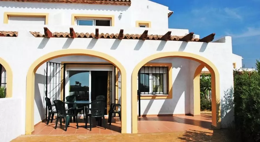 Bungalows Puerta de Calpe***