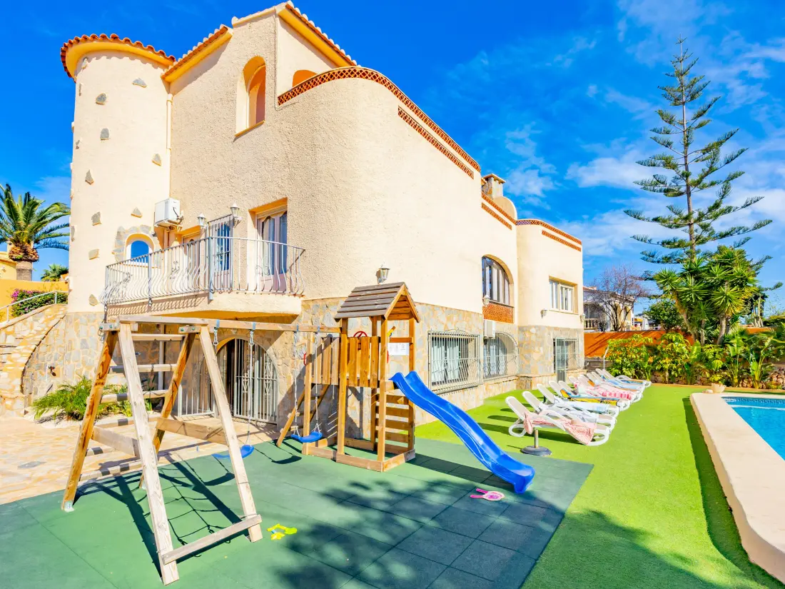 Maison de Vacances Calp 248