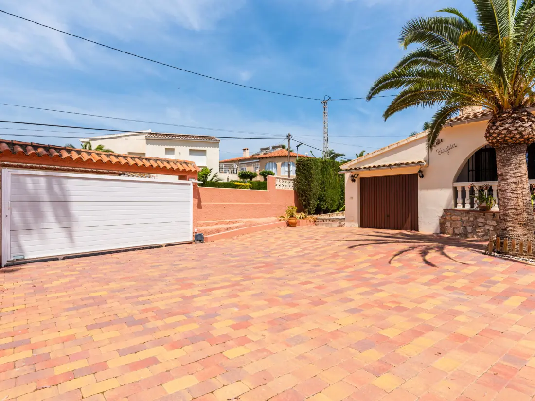 Maison de Vacances Calp 327