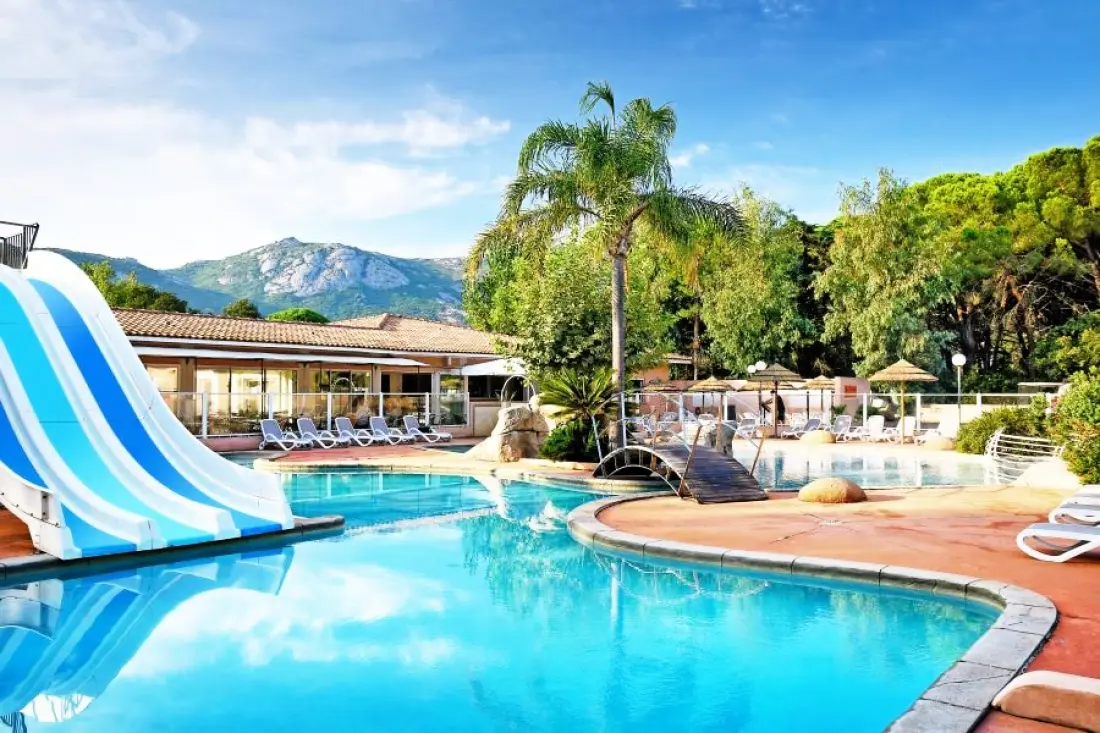 Camping International  3 étoiles★★★