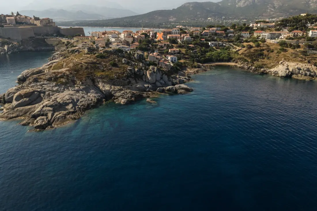 Casa François – Appartement Rénové à 100 M De La Plage De Calvi