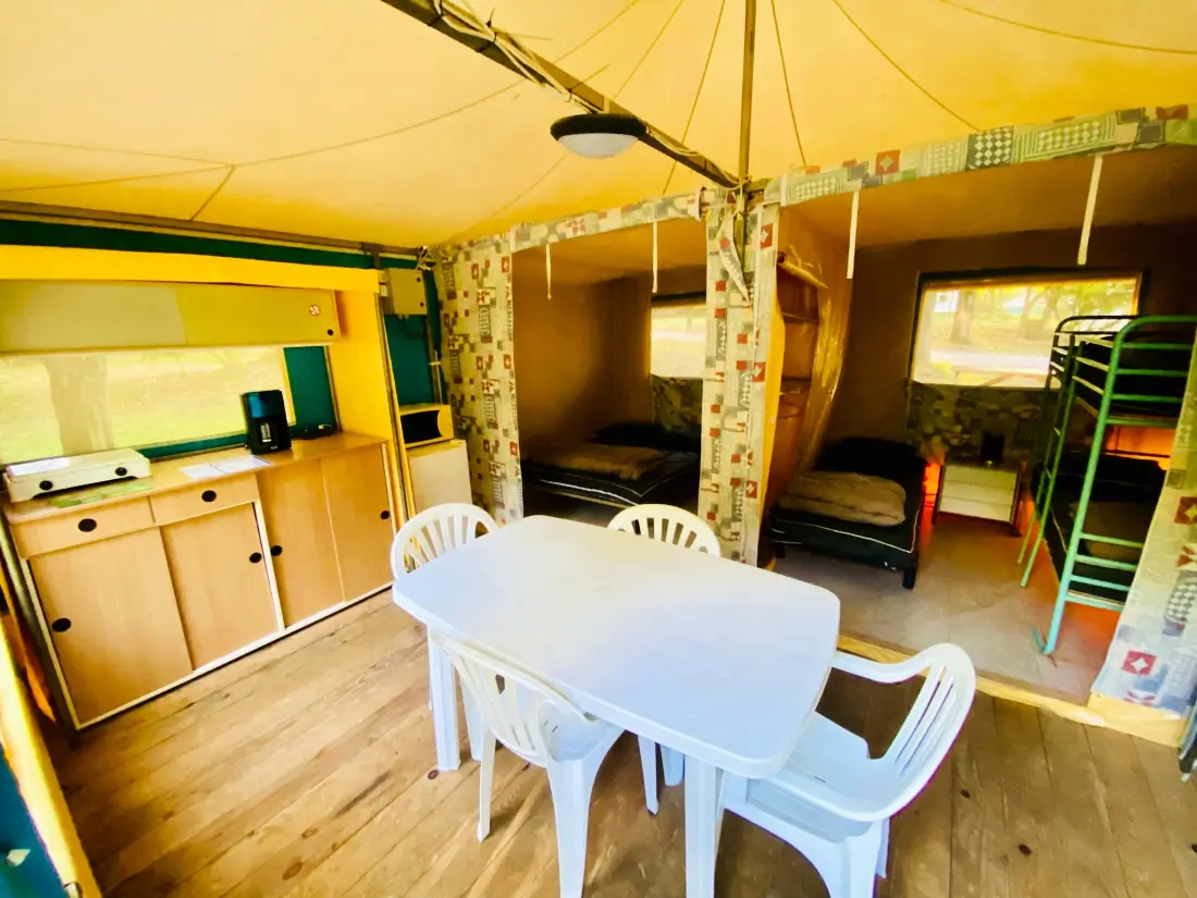 Flower Camping LA PIBOLA 3 étoiles★★★