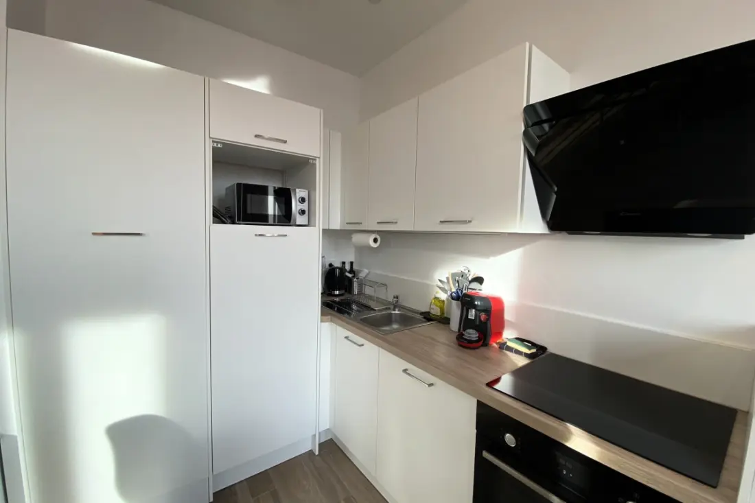 06cj : Bel Appartement Au Coeur De Cannes