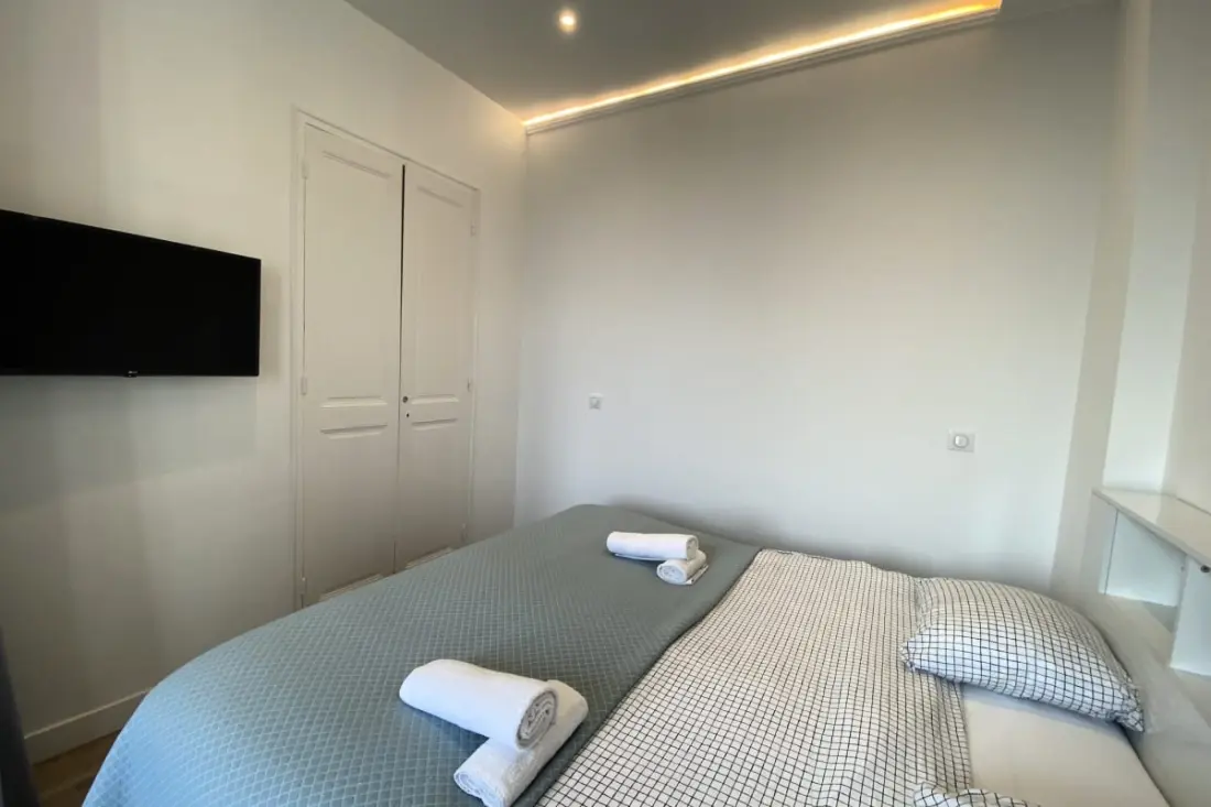 06cj : Bel Appartement Au Coeur De Cannes